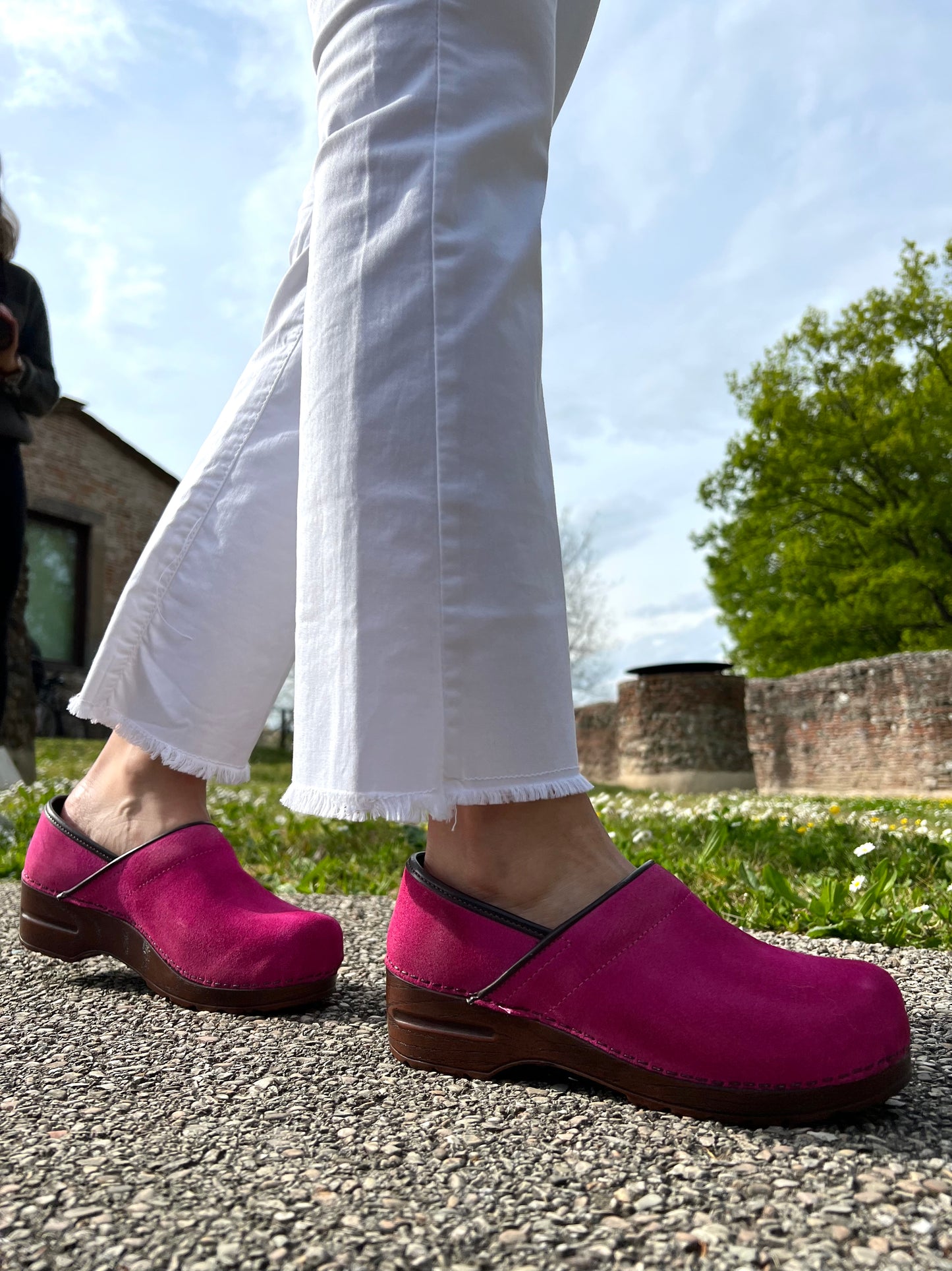 CLOGS SUEDE FUXIA